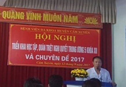 Đảng bộ Bệnh viện đa khoa huyện Cẩm Xuyên tổ chức học tập triển khai Nghị Quyết TW 5 khóa XII