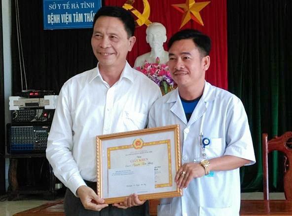 Đảng bộ Sở Y tế: Tuyên dương 02 tập thể, 06 cá nhân tiêu biểu trong học tập và làm theo tư tưởng, đạo đức, phong cách Hồ Chí Minh