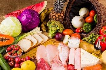 Người có bệnh mạn tính cần cẩn trọng trong mùa dịch COVID-19