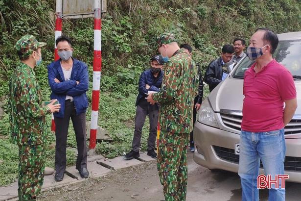 Ban Thường vụ Tỉnh ủy Hà Tĩnh chỉ đạo tăng cường công tác phòng, chống dịch Covid-19