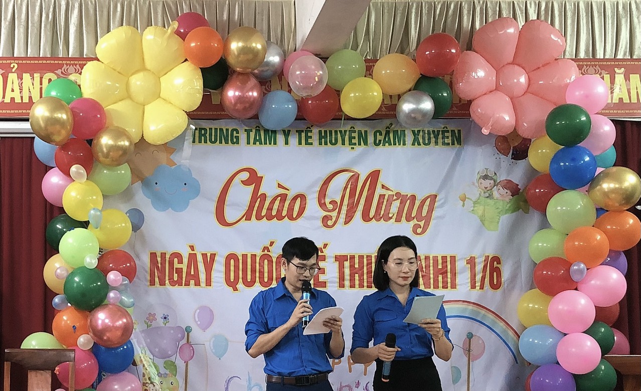 CHƯƠNG TRÌNH CHÀO MỪNG NGÀY QUỐC TẾ THIẾU NHI 1/6 TẠI TRUNG TÂM Y TẾ HUYỆN CẨM XUYÊN