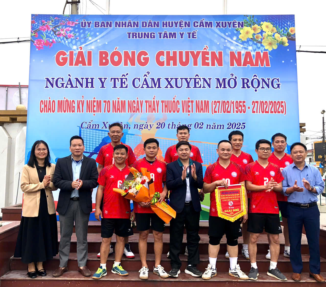 SÔI NỔI GIẢI BÓNG CHUYỀN NAM NGÀNH Y TẾ CẨM XUYÊN CHÀO MỪNG KỶ NIỆM 70 NĂM NGÀY THẦY THUỐC VIỆT NAM ( 27/2/1955- 27/2/2025).