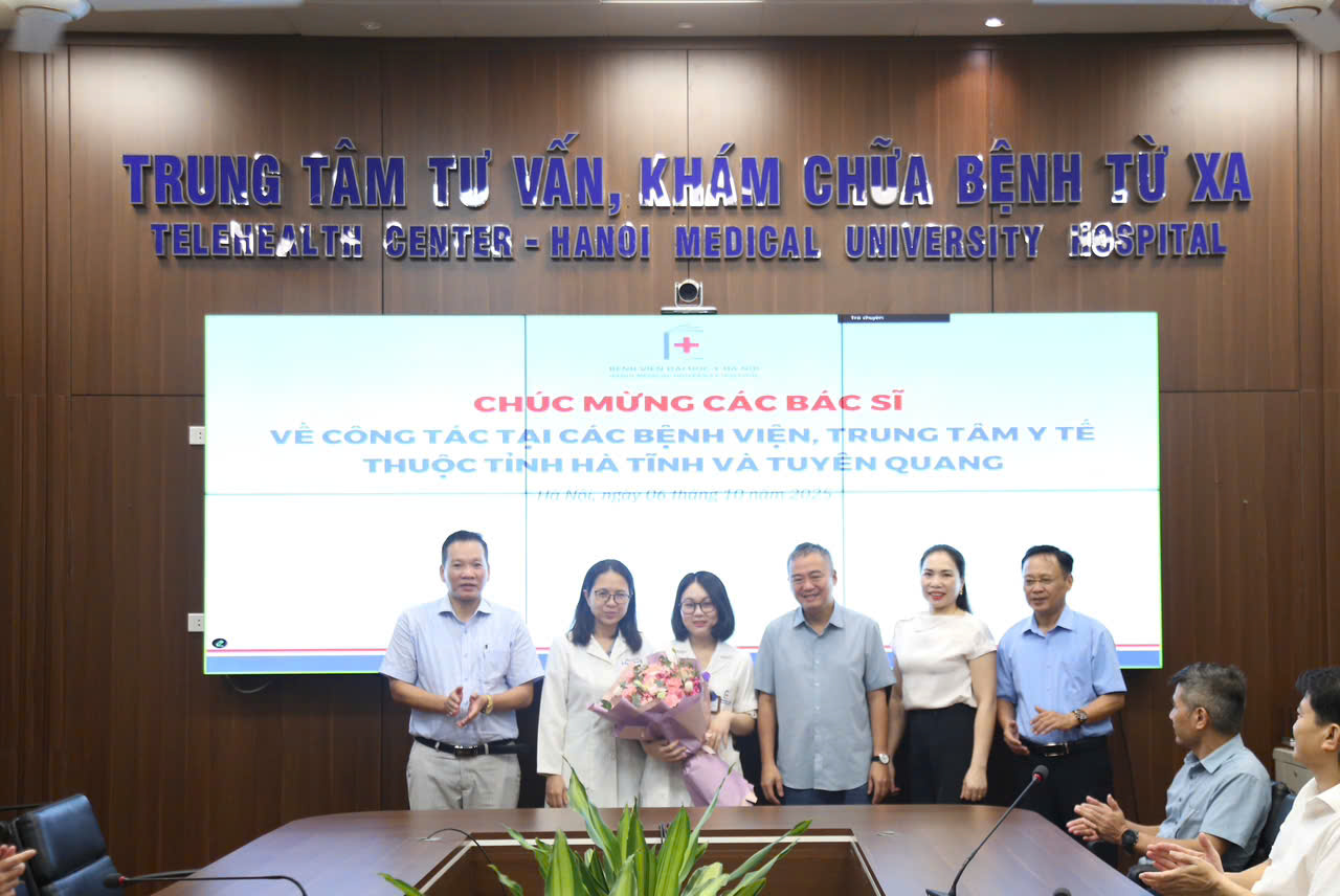 TRUNG TÂM Y TẾ CẨM XUYÊN ĐÓN BÁC SỸ TUYẾN TRUNG ƯƠNG VỀ LÀM VIỆC TẠI TRUNG TÂM