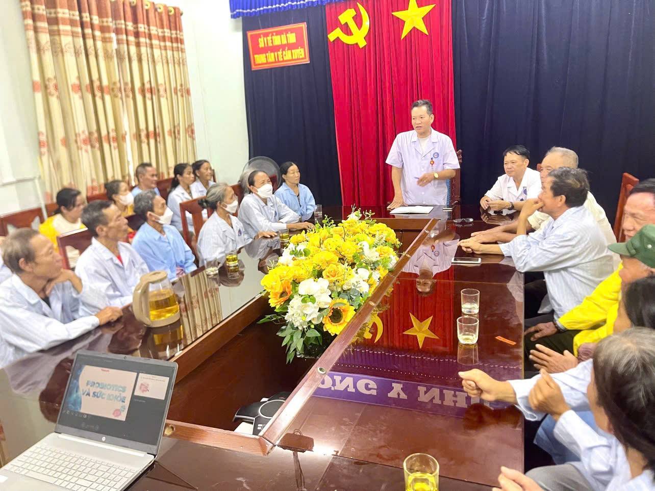 TRUNG TÂM Y TẾ CẨM XUYÊN TỔ CHỨC HỌP HỘI ĐỒNG NGƯỜI BỆNH